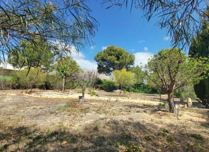 4 makuuhuone Huvila myytävänä paikassa La Nucia mukana uima-altaan 
autotalli - 560 000 € (Ref: 9539729)