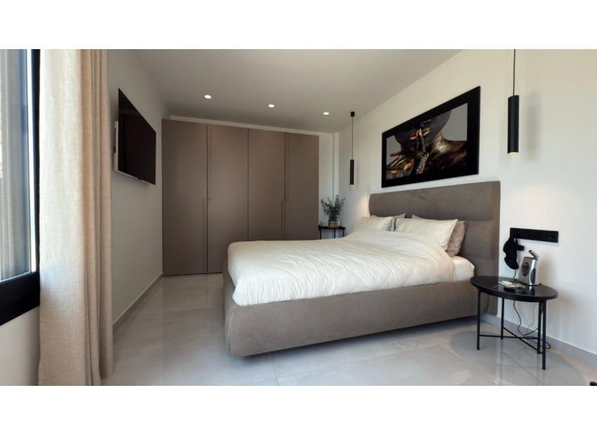 3 quarto Moradia para venda em Finestrat com piscina - 680 000 € (Ref: 9550063)