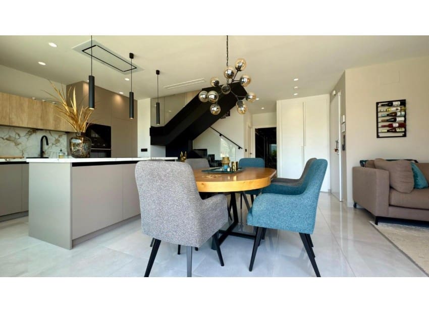 3 quarto Moradia para venda em Finestrat com piscina - 680 000 € (Ref: 9550063)