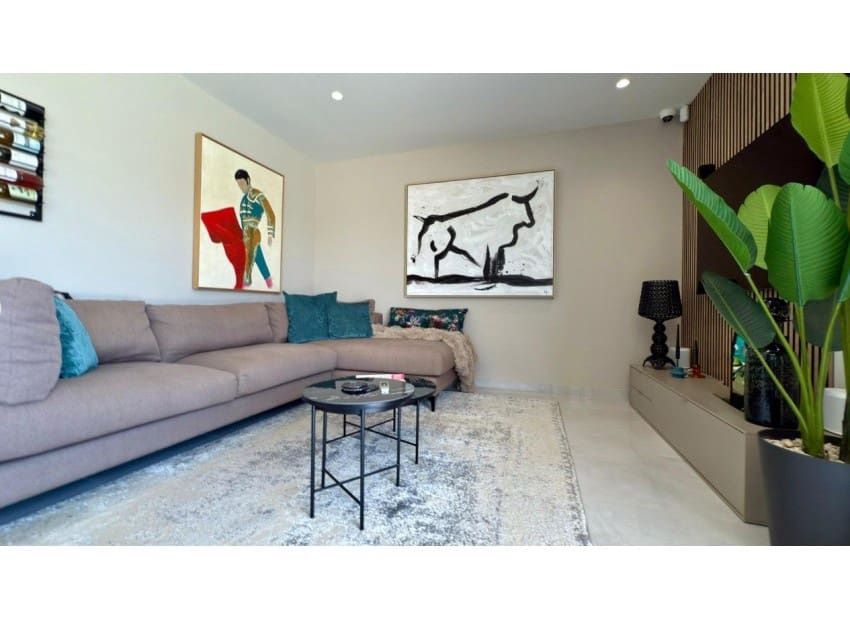 3 quarto Moradia para venda em Finestrat com piscina - 680 000 € (Ref: 9550063)