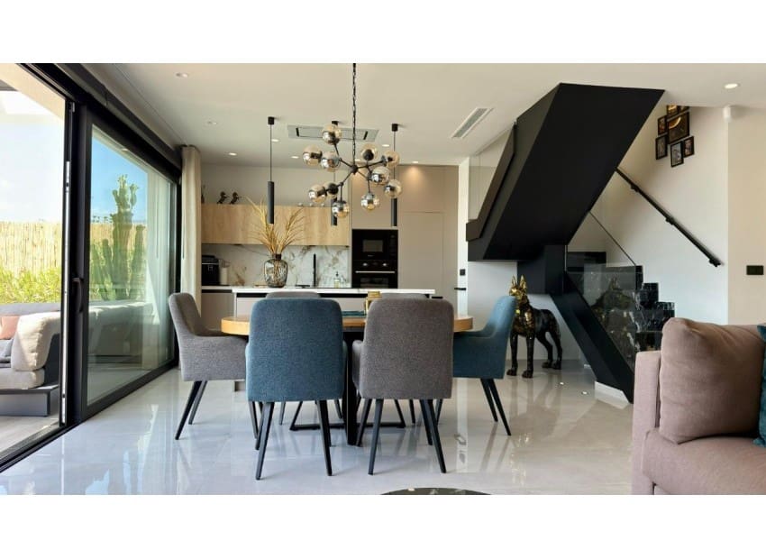 3 quarto Moradia para venda em Finestrat com piscina - 680 000 € (Ref: 9550063)