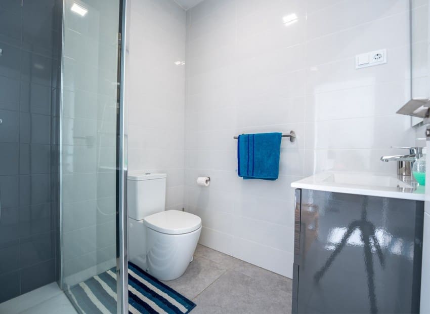 2 sovrum Semi-fristående Villa till salu i Pilar de la Horadada med pool - 229 900 € (Ref: 9553129)