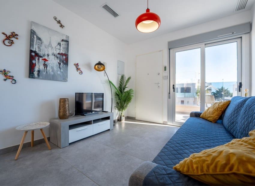 2 sovrum Semi-fristående Villa till salu i Pilar de la Horadada med pool - 229 900 € (Ref: 9553129)