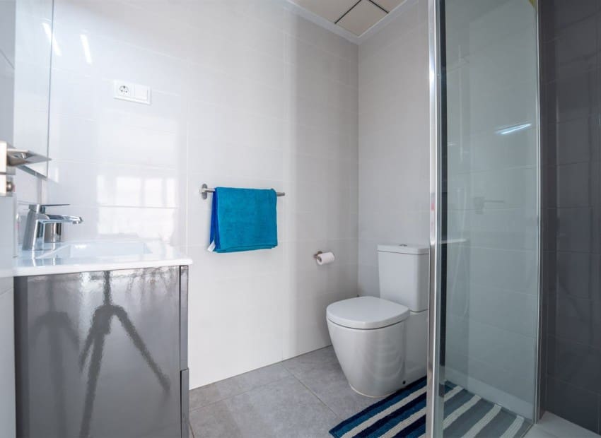 2 sovrum Semi-fristående Villa till salu i Pilar de la Horadada med pool - 229 900 € (Ref: 9553129)