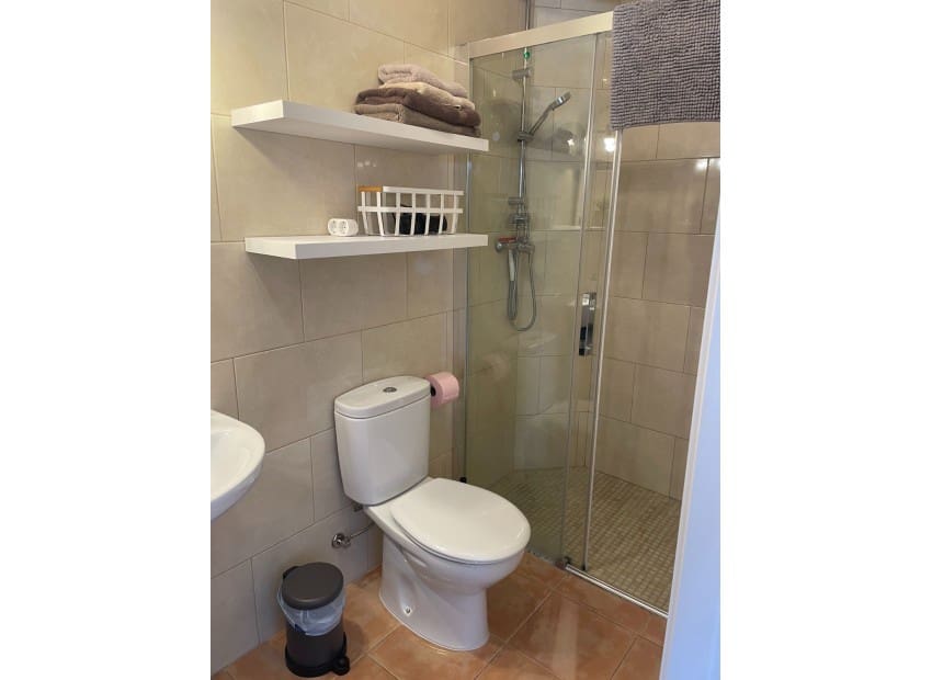 3 makuuhuone Omakotitalo myytävänä paikassa Callosa d'En Sarria mukana uima-altaan - 315 000 € (Ref: 9563922)