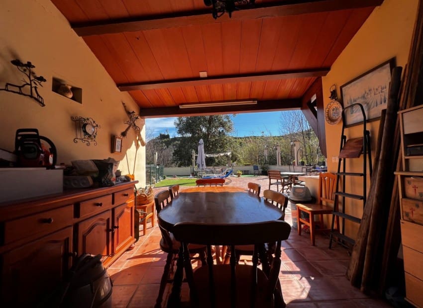 4 makuuhuone Huvila myytävänä paikassa Polop mukana uima-altaan 
autotalli - 375 000 € (Ref: 9570283)