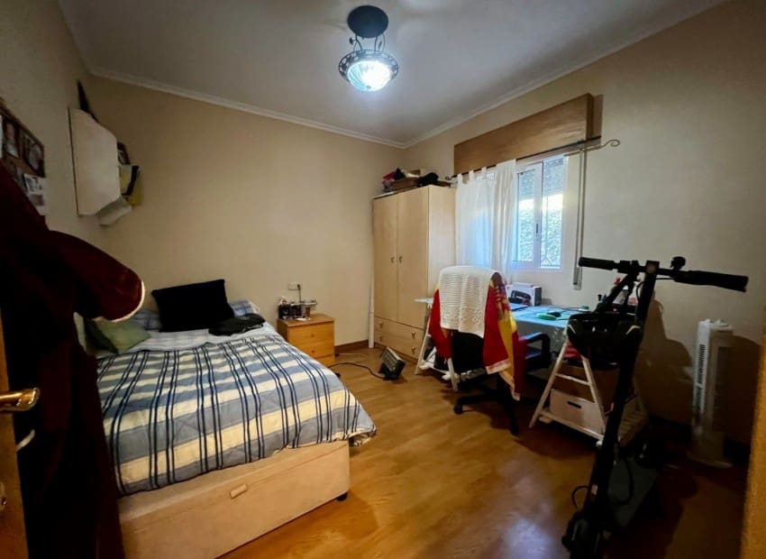 4 makuuhuone Huvila myytävänä paikassa Polop mukana uima-altaan 
autotalli - 375 000 € (Ref: 9570283)