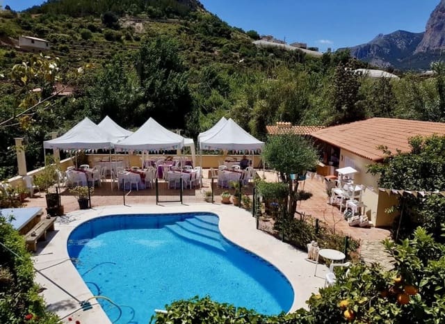 4 makuuhuone Huvila myytävänä paikassa Polop mukana uima-altaan 
autotalli - 375 000 € (Ref: 9570283)