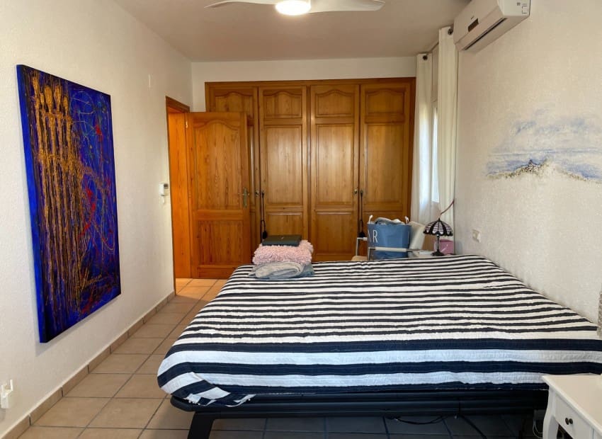 5 soveværelse Villa til salg i La Nucia med swimmingpool garage - € 595.000 (Ref: 9572297)