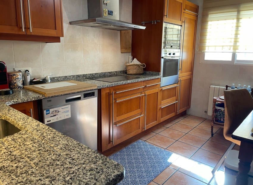 5 soveværelse Villa til salg i La Nucia med swimmingpool garage - € 595.000 (Ref: 9572297)