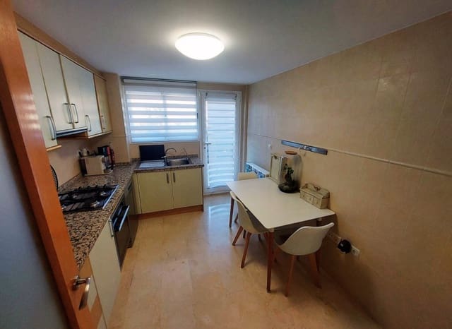 5 makuuhuone Huvila myytävänä paikassa La Nucia mukana uima-altaan - 385 000 € (Ref: 9599956)