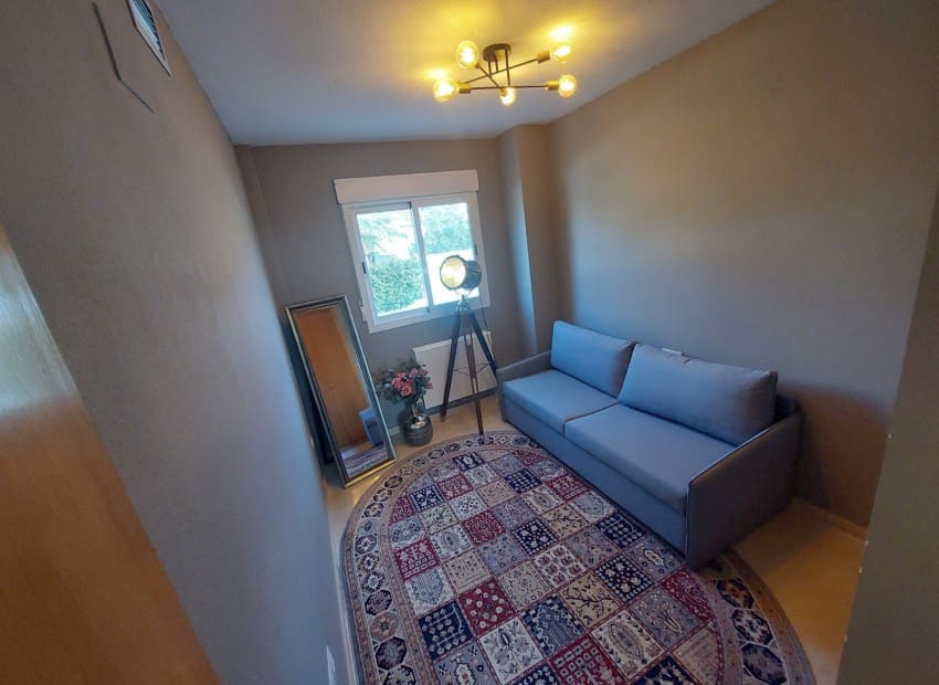 5 makuuhuone Huvila myytävänä paikassa La Nucia mukana uima-altaan - 385 000 € (Ref: 9599956)