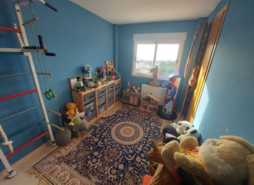 5 makuuhuone Huvila myytävänä paikassa La Nucia mukana uima-altaan - 385 000 € (Ref: 9599956)