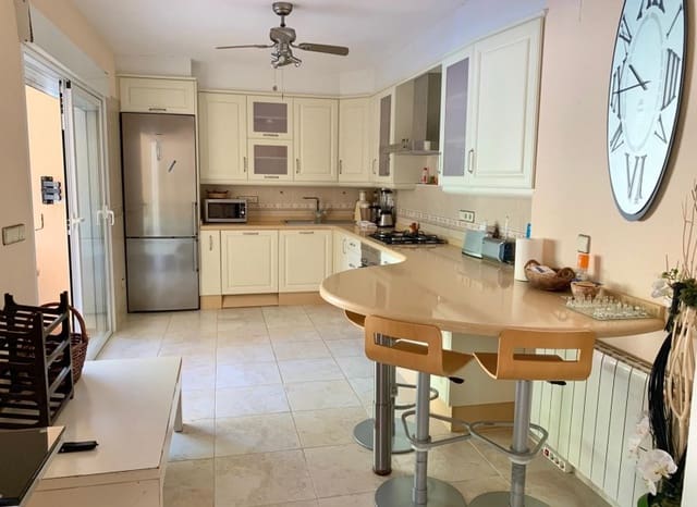 5 slaapkamer Villa te koop in Altea la Vella, Altea met zwembad garage - € 900.000 (Ref: 9599957)