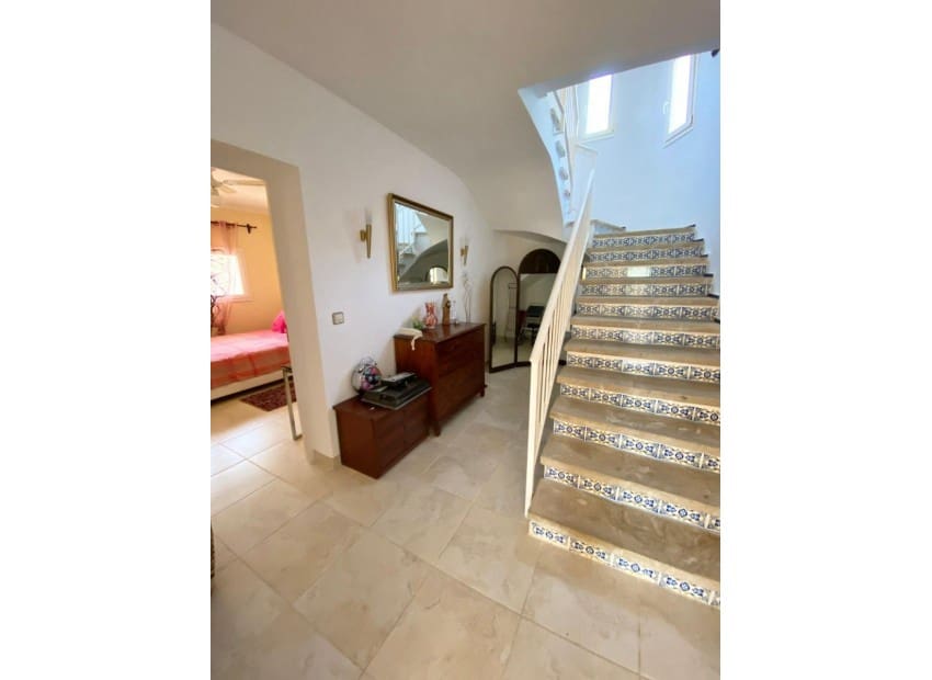 5 slaapkamer Villa te koop in Altea la Vella met zwembad garage - € 900.000 (Ref: 9599957)