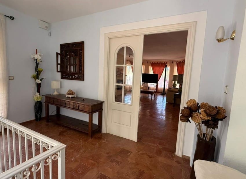 5 slaapkamer Villa te koop in Altea la Vella met zwembad garage - € 900.000 (Ref: 9599957)