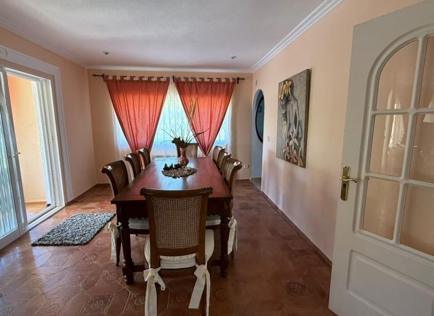 5 slaapkamer Villa te koop in Altea la Vella met zwembad garage - € 900.000 (Ref: 9599957)