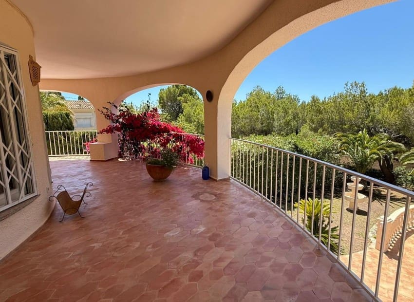5 slaapkamer Villa te koop in Altea la Vella met zwembad garage - € 900.000 (Ref: 9599957)
