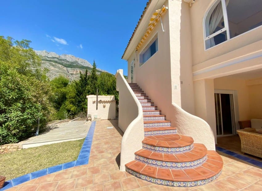 5 slaapkamer Villa te koop in Altea la Vella met zwembad garage - € 900.000 (Ref: 9599957)