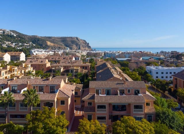 Apartamento de 3 habitaciones en Puerto, Javea / Xàbia en venta con piscina - 635.000 € (Ref: 9606691)