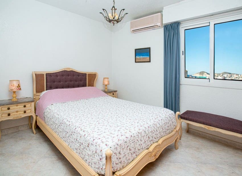 3 slaapkamer Penthouse te koop in Benidorm met zwembad - € 575.000 (Ref: 9606692)