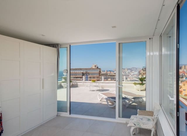 3 slaapkamer Penthouse te koop in Playa Levante, Benidorm met zwembad - € 575.000 (Ref: 9606692)
