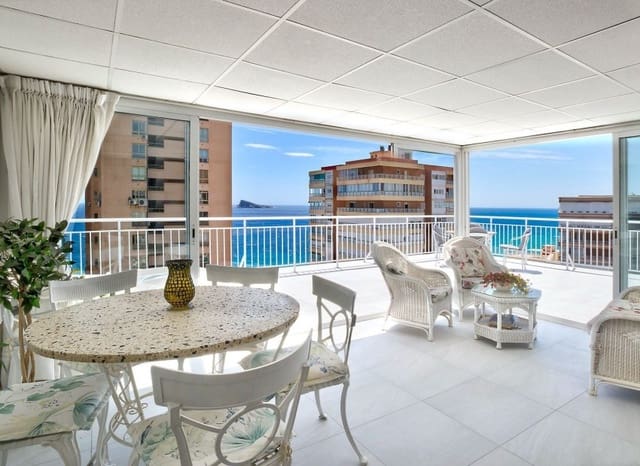 3 slaapkamer Penthouse te koop in Playa Levante, Benidorm met zwembad - € 575.000 (Ref: 9606692)