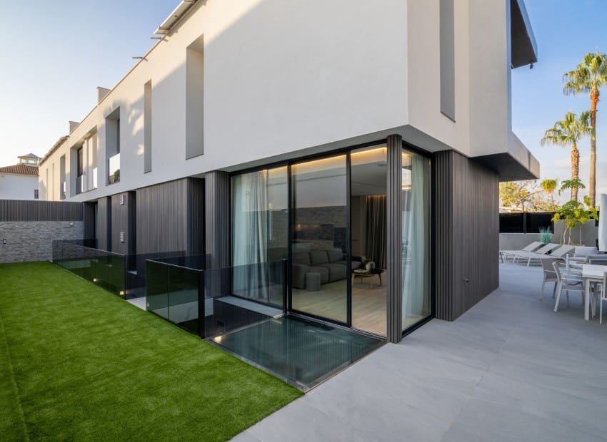 4 soveværelse Villa til salg i Albir med swimmingpool - € 1.950.000 (Ref: 9620700)