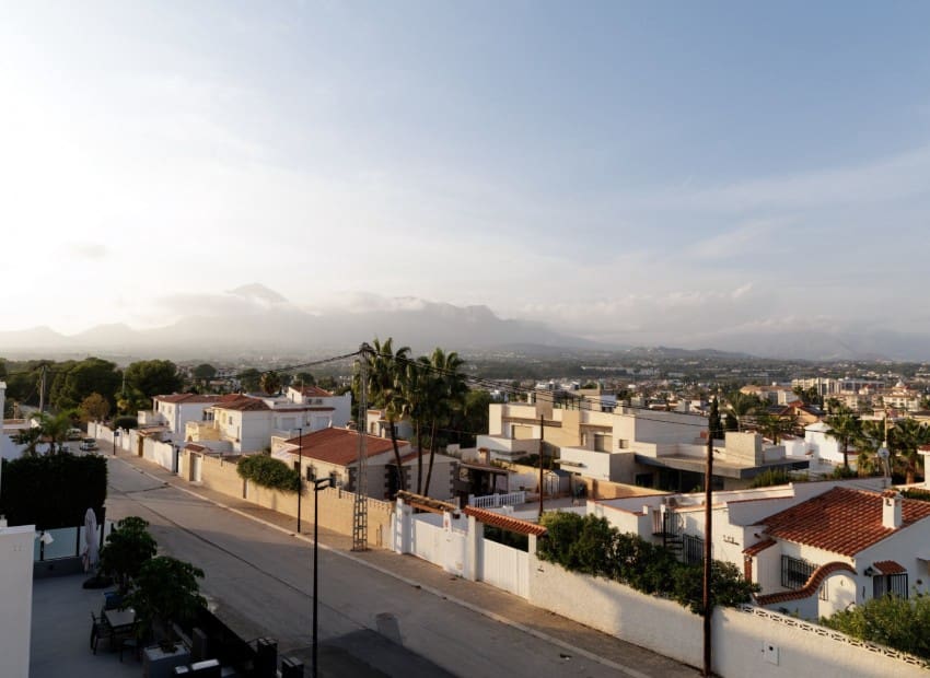 4 soveværelse Villa til salg i Albir med swimmingpool - € 1.950.000 (Ref: 9620700)