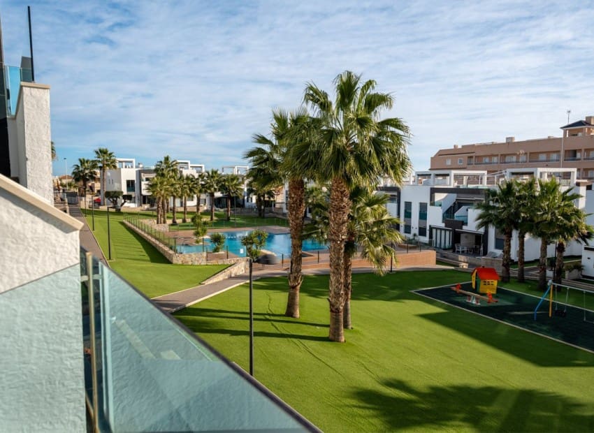 2 camera da letto Attico in vendita in Punta Prima con piscina garage - 299.000 € (Rif: 9623200)