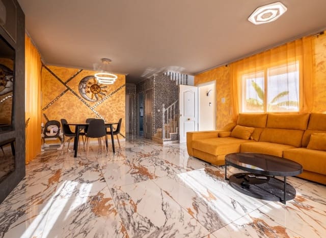 4 makuuhuone Huvila myytävänä paikassa San Miguel de Salinas mukana uima-altaan 
autotalli - 299 000 € (Ref: 9623201)