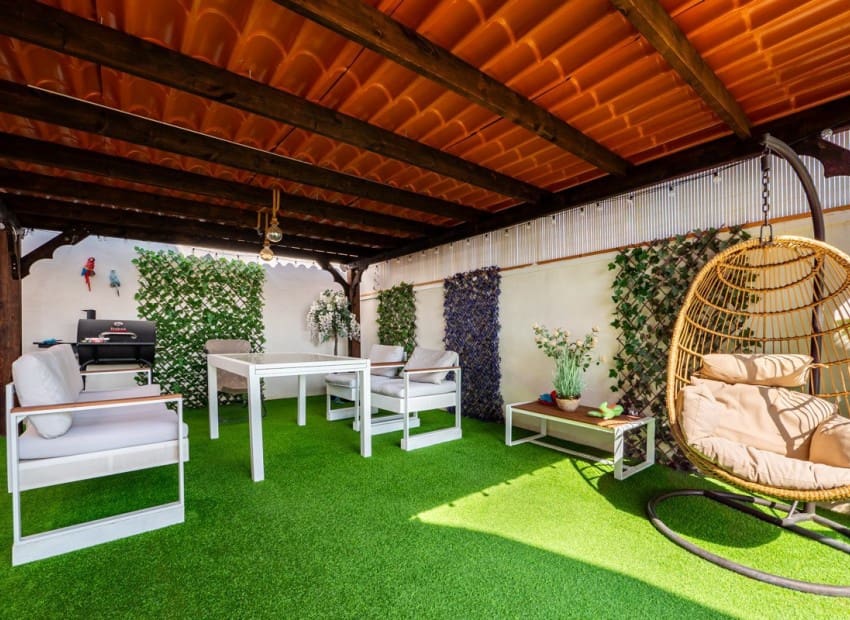 4 makuuhuone Huvila myytävänä paikassa San Miguel de Salinas mukana uima-altaan 
autotalli - 299 000 € (Ref: 9623201)