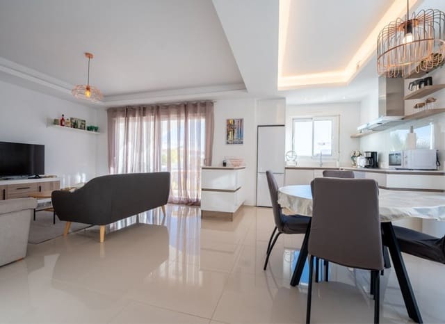 Apartamento de 2 habitaciones en Ciudad Quesada, Rojales en venta con piscina - 309.000 € (Ref: 9624037)