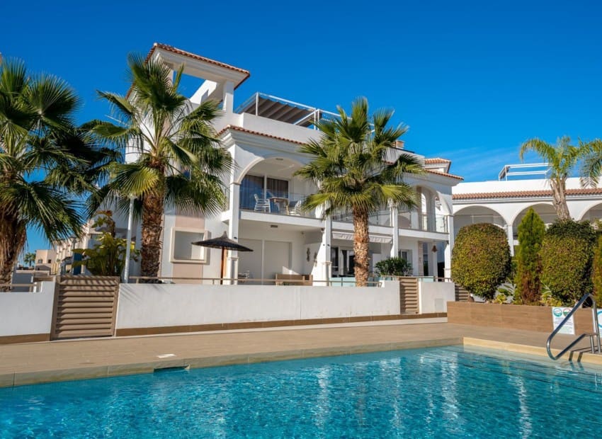 Apartamento de 2 habitaciones en Ciudad Quesada en venta con piscina - 309.000 € (Ref: 9624037)