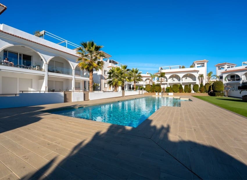 Apartamento de 2 habitaciones en Ciudad Quesada en venta con piscina - 309.000 € (Ref: 9624037)