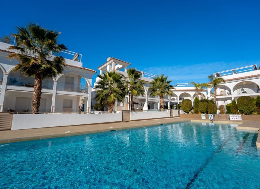Apartamento de 2 habitaciones en Ciudad Quesada en venta con piscina - 309.000 € (Ref: 9624037)