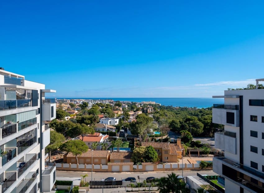 3 soveværelse Penthouse til salg i Campoamor med swimmingpool garage - € 545.000 (Ref: 9626292)