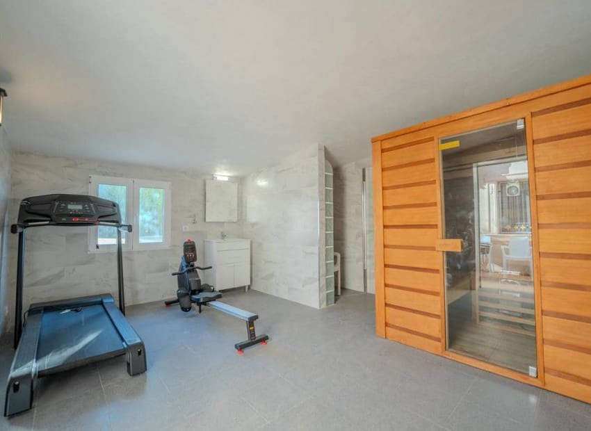 9 soverom Villa til salgs i San Fulgencio med svømmebasseng garasje - € 849 000 (Ref: 9626464)