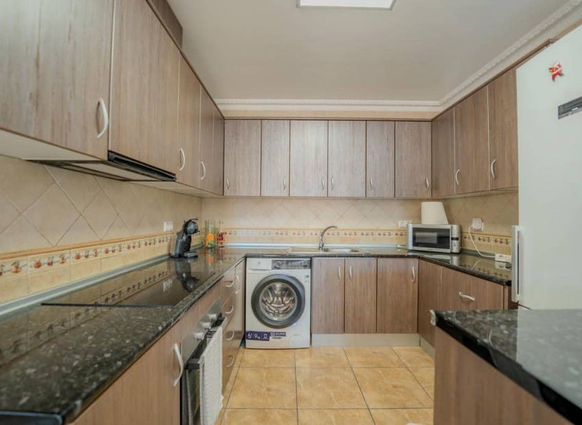 9 soverom Villa til salgs i San Fulgencio med svømmebasseng garasje - € 849 000 (Ref: 9626464)