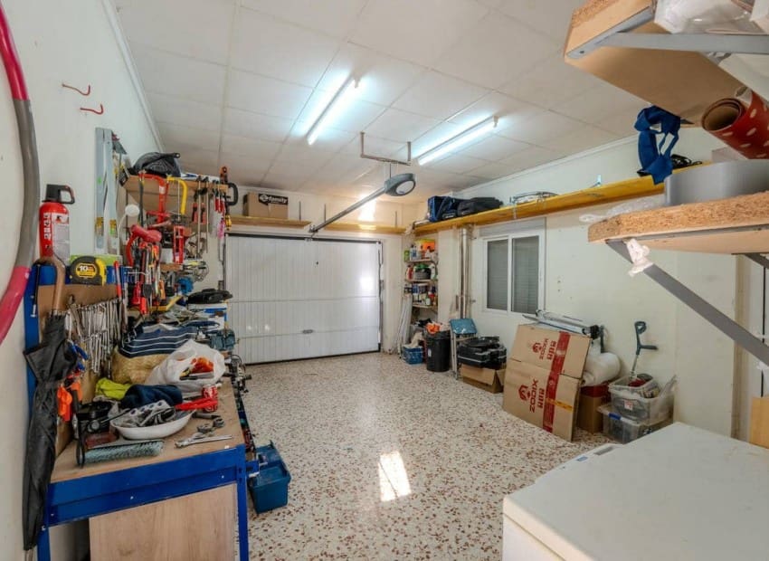 9 soverom Villa til salgs i San Fulgencio med svømmebasseng garasje - € 849 000 (Ref: 9626464)