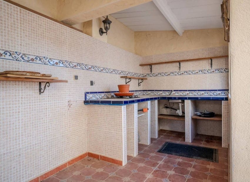 9 soverom Villa til salgs i San Fulgencio med svømmebasseng garasje - € 849 000 (Ref: 9626464)