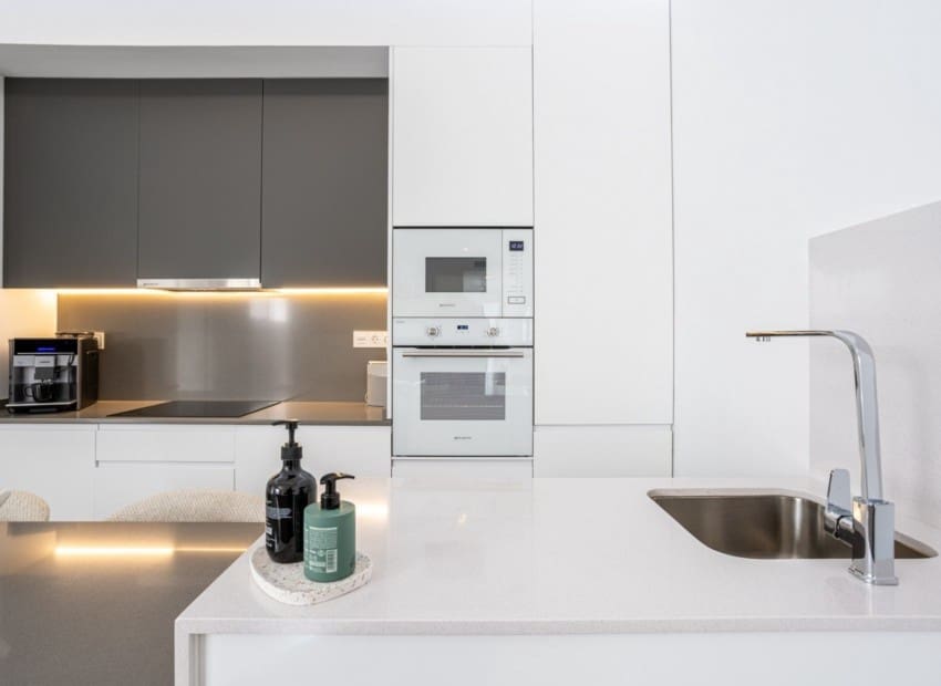 3 soveværelse Villa til salg i Roldan med swimmingpool - € 342.000 (Ref: 9628134)