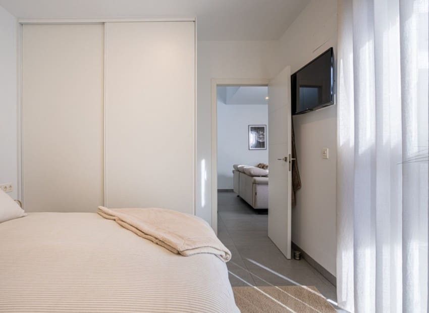 3 soveværelse Villa til salg i Roldan med swimmingpool - € 342.000 (Ref: 9628134)