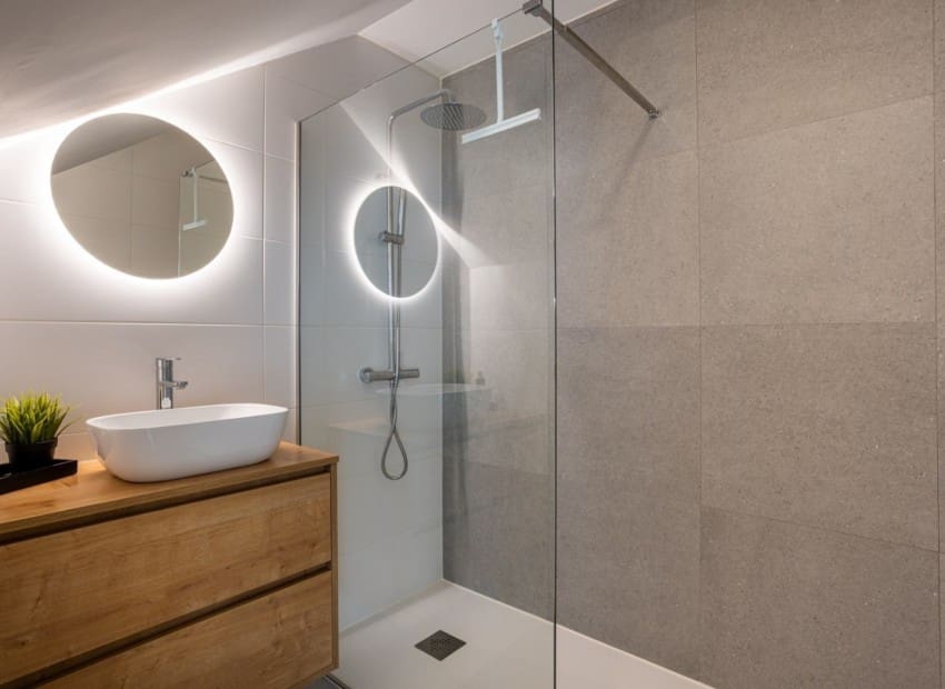 3 soveværelse Villa til salg i Roldan med swimmingpool - € 342.000 (Ref: 9628134)