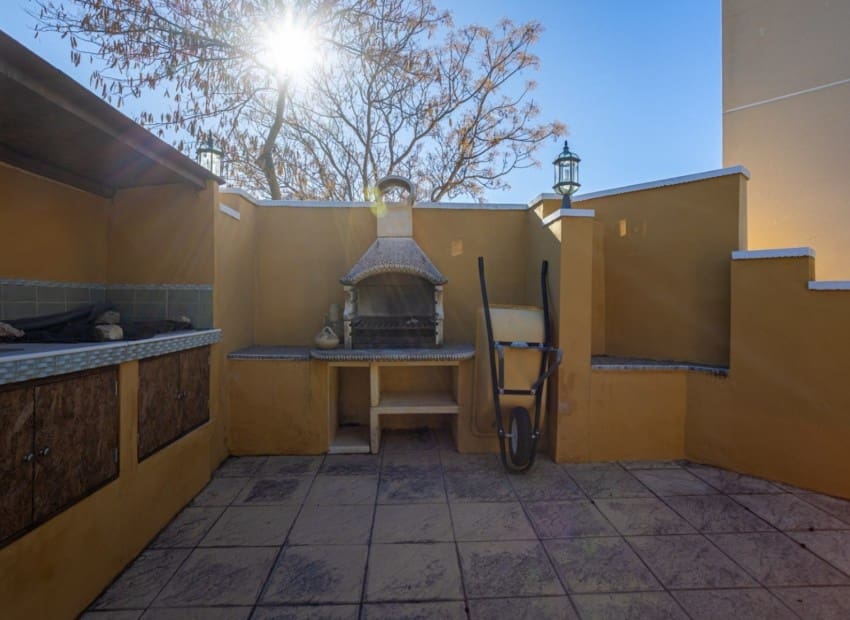 3 makuuhuone Maalaistalo myytävänä paikassa Pena Zafra de Arriba mukana uima-altaan 
autotalli - 395 000 € (Ref: 9628282)