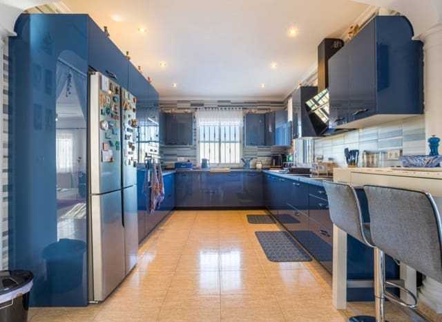 3 makuuhuone Maalaistalo myytävänä paikassa Peña Zafra de Arriba, Fortuna mukana uima-altaan 
autotalli - 395 000 € (Ref: 9628282)