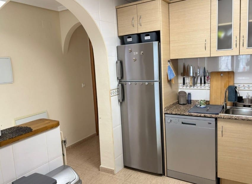 3 makuuhuone Paritalo myytävänä paikassa Avileses mukana uima-altaan 
autotalli - 230 000 € (Ref: 9628376)