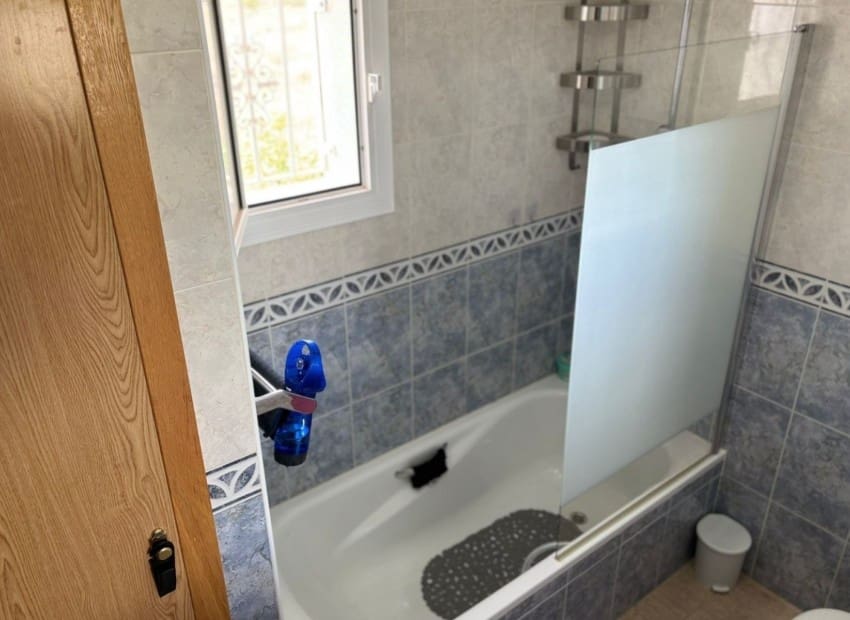 3 makuuhuone Paritalo myytävänä paikassa Avileses mukana uima-altaan 
autotalli - 230 000 € (Ref: 9628376)