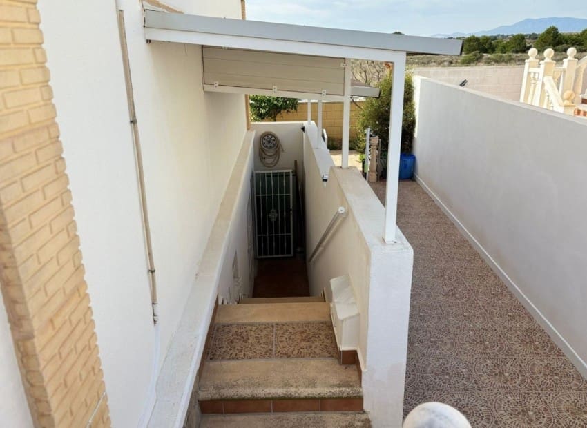 3 makuuhuone Paritalo myytävänä paikassa Avileses mukana uima-altaan 
autotalli - 230 000 € (Ref: 9628376)