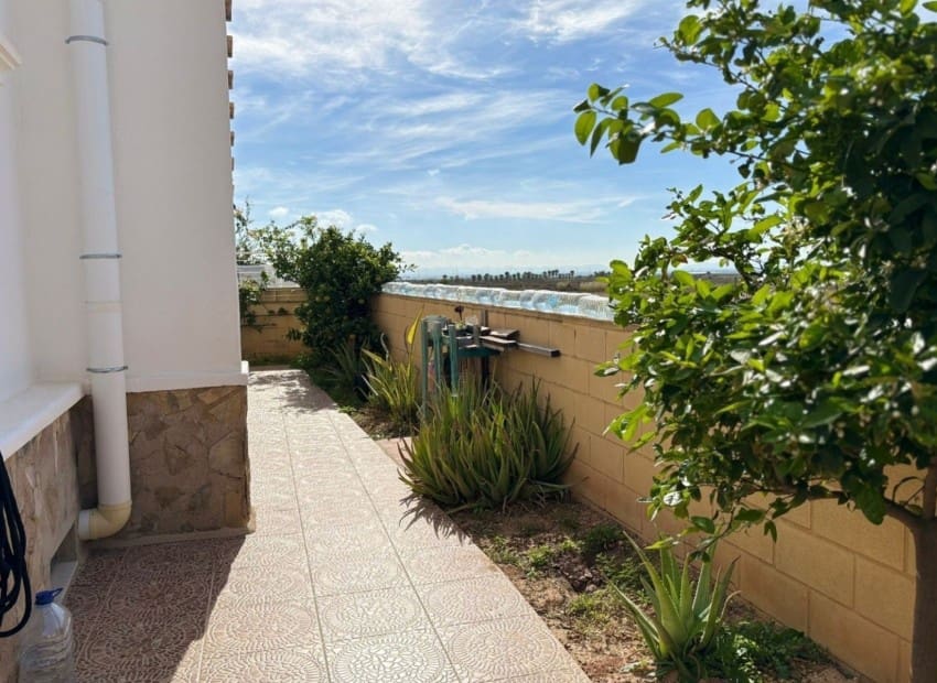 3 makuuhuone Paritalo myytävänä paikassa Avileses mukana uima-altaan 
autotalli - 230 000 € (Ref: 9628376)